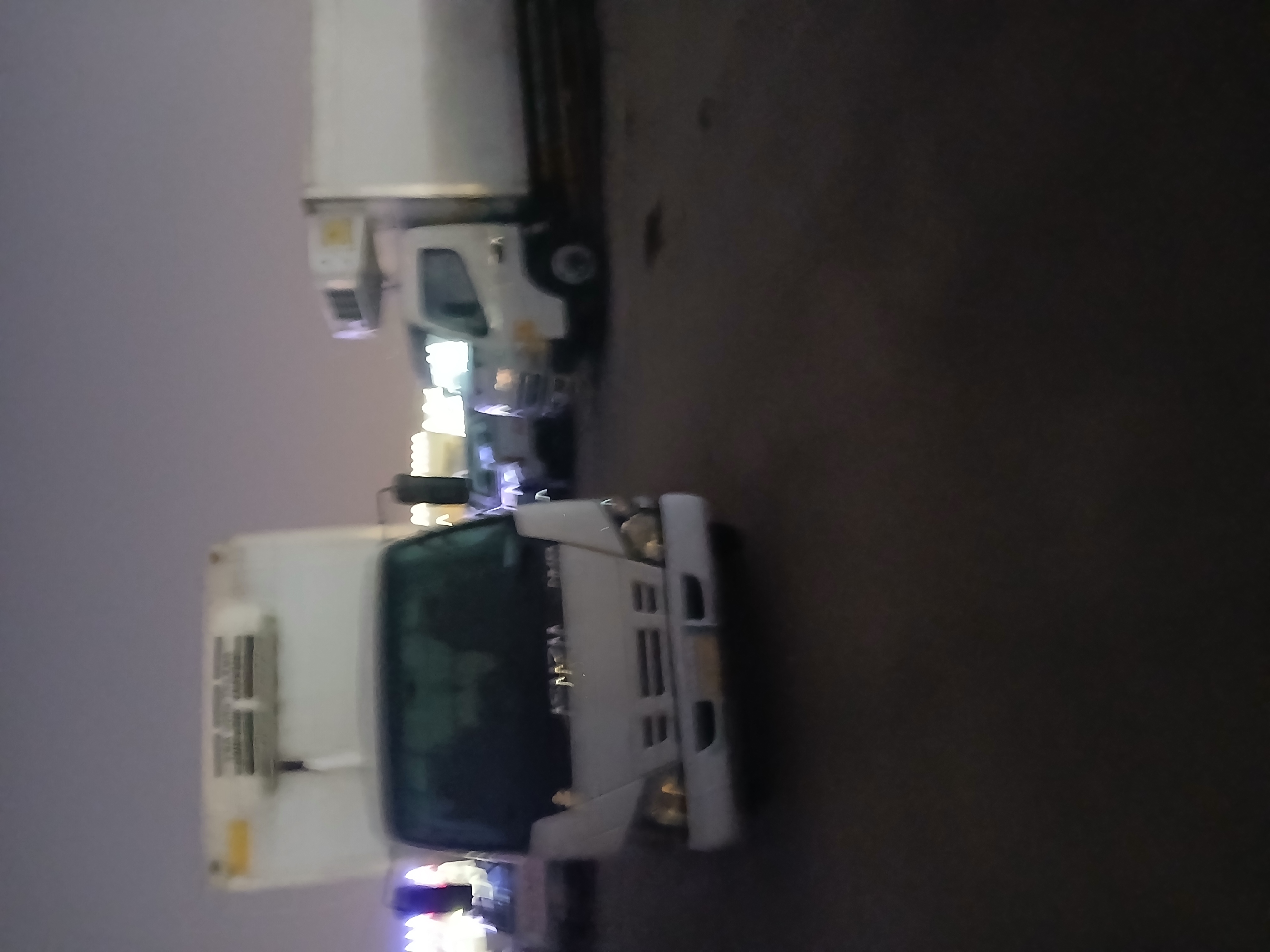 دينا نقل عفش داخل حي السويدي 0556418907