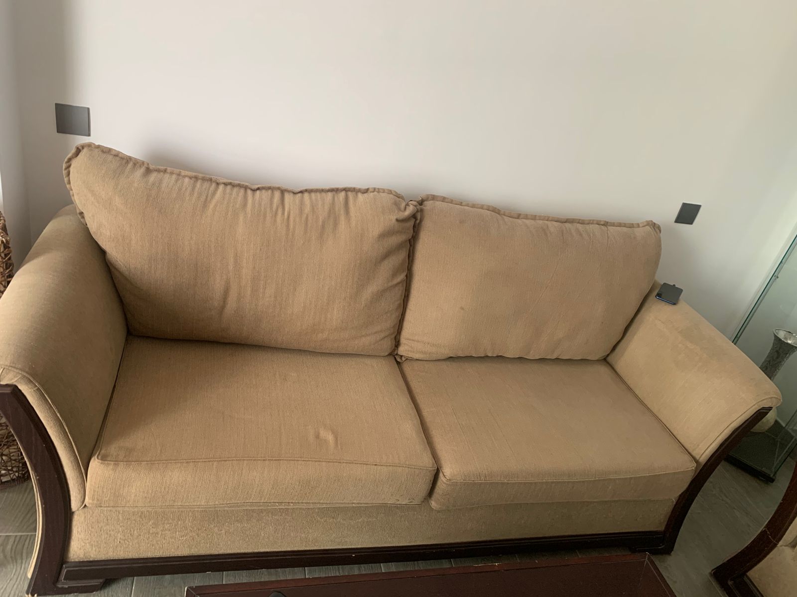 دينا طش اغراض القديمه باحي الياسمين 0556418907