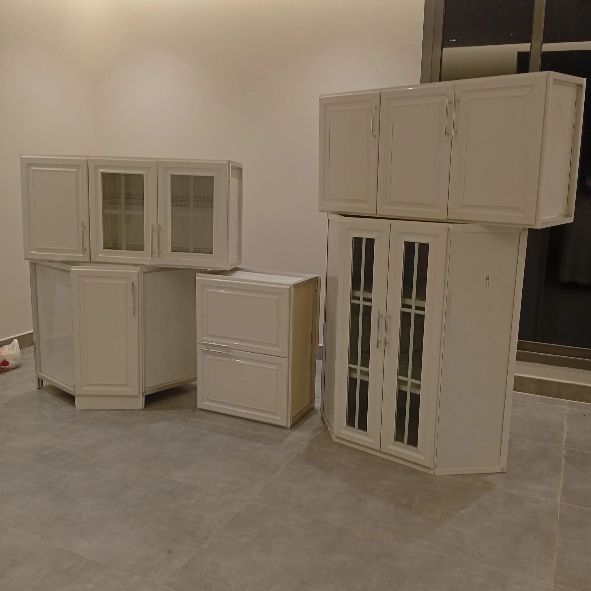 دينا نقل عفش داخل حي السويدي 0556418907